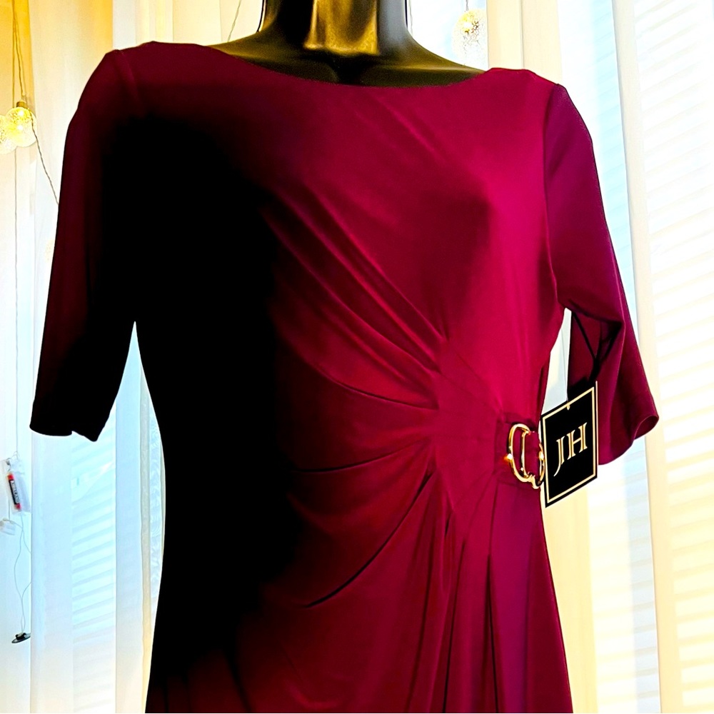 Beautiful Brand New JH Dress - Form-Fitting Work to Cocktail Dress 8P